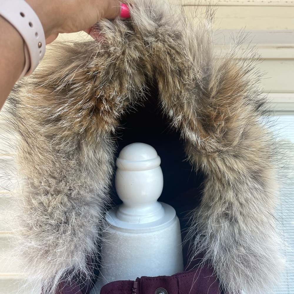 Womens Cabelas goose down jacket. Size M - Picture 3 of 14